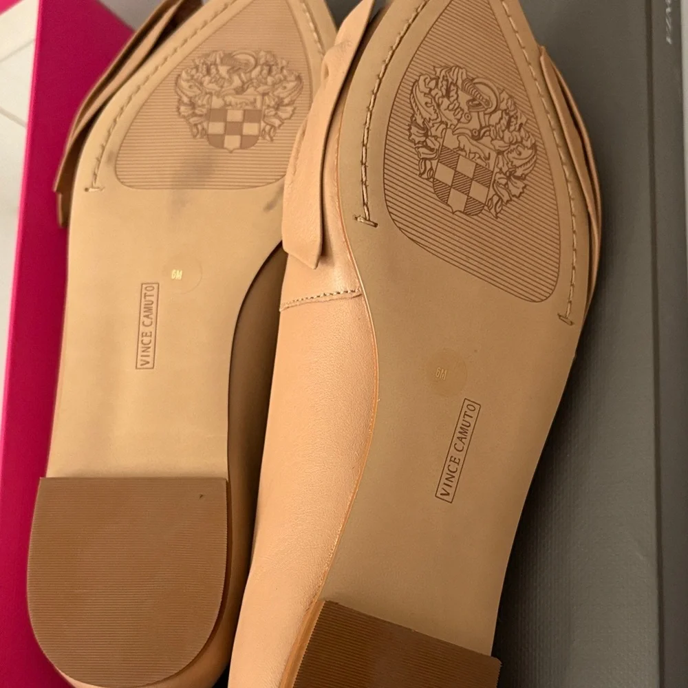 Vince Camuto Tan Knotted Pointed-Toe Flats NWOT - Picture 6 of 10